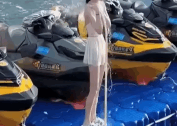 [ครบชุด] TQ09023 เพียงโบกมือ! แสนเทพนักรบลงสู่แดนรกร้าง