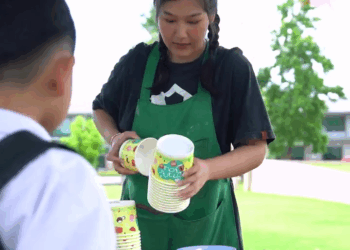 [ครบชุด] 2609034 แม่ค้านิสัยเสีย !! ดูแลดีเฉพาะลูกคนรวย เฮฮาฟิล์ม