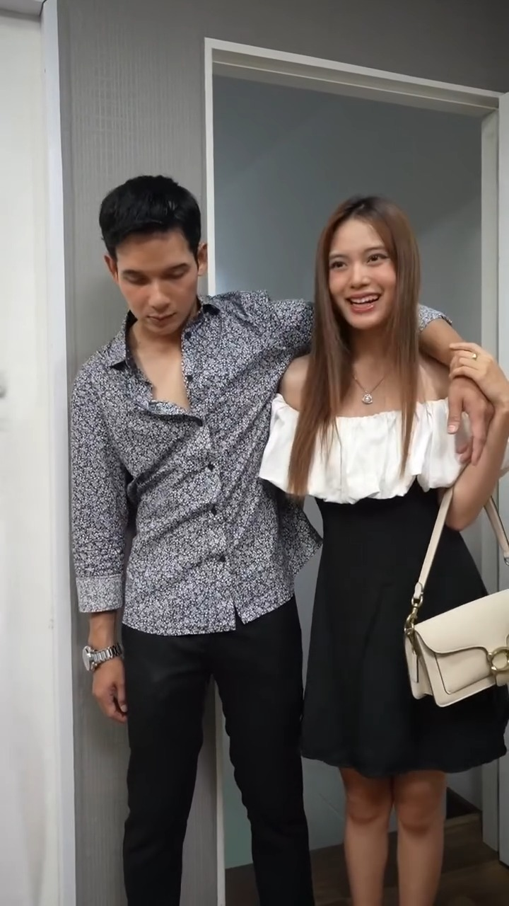 [ครบชุด] 1209062 น้องฝึกงานไม่มีชื่อแต่มาส่งถึงห้องนอน ดูอิน ฟินดี ฟิล์ม