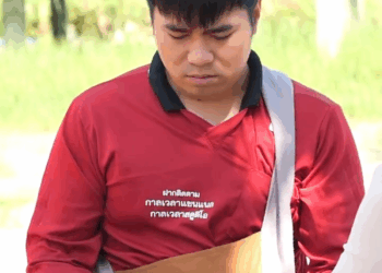 [ครบชุด] 1209076 คนงาน ทำไมได้โบนัสปีใหม่แค่นี้ กาลเวลา สตูดิโอ