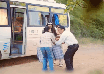 [ครบชุด] TQ09134 ครูเอาตัวเองออกมาขวางทางชาวบ้าน