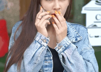 [ครบชุด] 2009350 ทำไมผู้ชายคนนั้น ถึงจูบแม่ค้าขายขนม