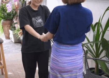 [ครบชุด] 1209144 แค่จะไปเจอเพื่อนเก่าจะต้องแต่งตัวขนาดนี้เลยเหรอ ดูอิน ฟินดี ฟิล์ม