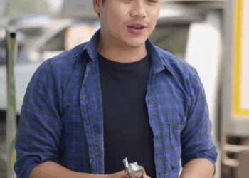 [ครบชุด] PI10200 ทำไมคนส่งของถึงมานั่งกินมาม่าอยู่หน้าบริษัท ดู