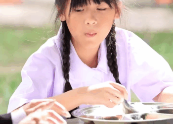 [ครบชุด] PI10392 เด็กยอดกตัญญู ดูแลย่าตาบอด ละครสั้น มังกรทองฟิล์ม