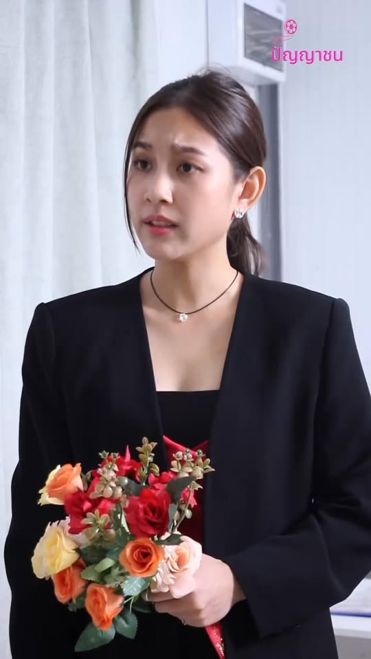 [ครบชุด] 1010036 โลกไม่ได้หมุนรอบตัวเอง อย่าทำตัวเป็นศูนย์รวมจักรวาล