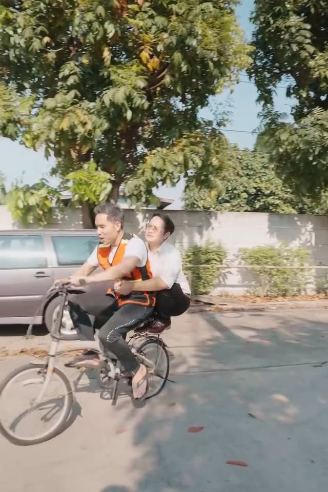 [ครบชุด] 1010245 ดีใจมากที่เห็นเพื่อนตกอับ