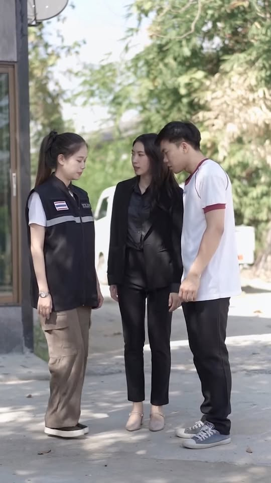 [ครบชุด] 1010372 ดึงเสื้อขโมยกระเป๋าเงิน