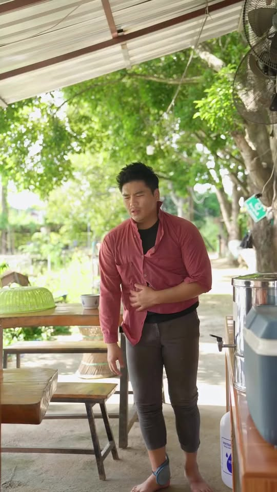 [ครบชุด] 1010391 คนเร่รอน มาแอบกินก๋วยเตี๋ยวที่ร้าน