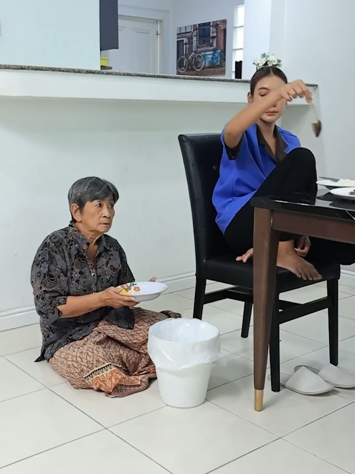 [ครบชุด] PI10014 แม่U้านมXาภัยใช้แม่เจ้าuายเหมือนทาส ละครสัั้น มังกรทองฟิล์ม