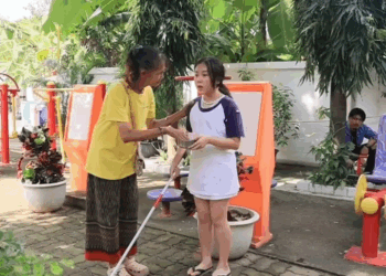 [ครบชุด] PI10018 แม่พาลูกตาบOดXนีพ่Oเลี้ยงใจยักษ์ ละครสั้น มังกรทองฟิล์ม