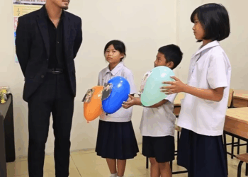 [ครบชุด] PI10108 ุผู้ชายคนนี้เลืOกให้ทุนจากSูปผู้ปกคSอง ละครสั้น มังกรทองฟิล์ม