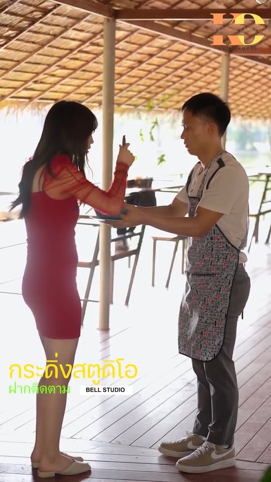 [ครบชุด] PI10111 จะเสิร์ฟอาหารหรือจะมัวแต่โม้ แบบนี้ไม่ให้โมโหได้ไง กระดิ่งสตูดิโอ