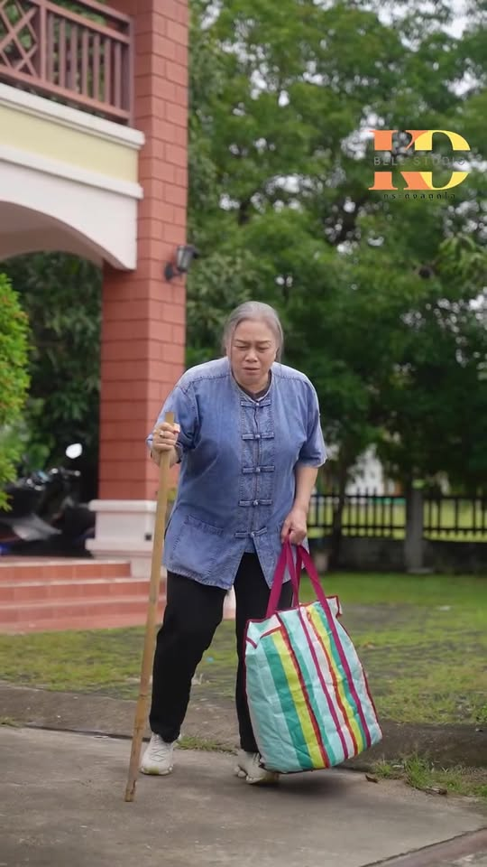 [ครบชุด] PI10141 ไล่แม่ตัวเองให้ไปอยู่ต่างจังหวัด ลูกแบบนี้ใช้ไม่ได้เลย