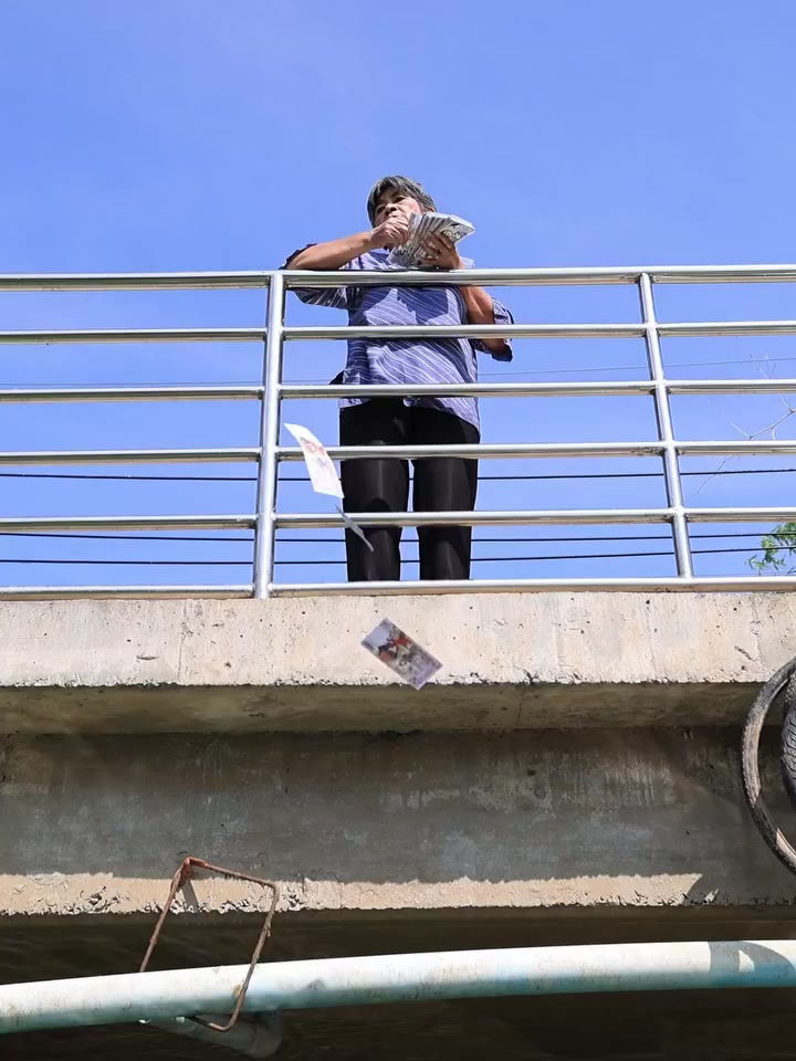 [ครบชุด] PI10146 หญิงชราโปรยเงินลงน้ำทำไม ละครสั้น มังกรทองฟิล์ม